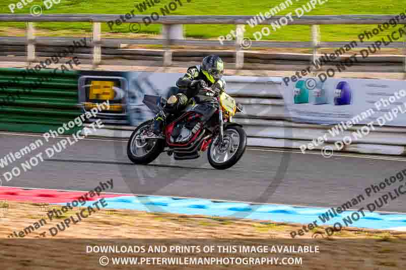 enduro digital images;event digital images;eventdigitalimages;mallory park;mallory park photographs;mallory park trackday;mallory park trackday photographs;no limits trackdays;peter wileman photography;racing digital images;trackday digital images;trackday photos